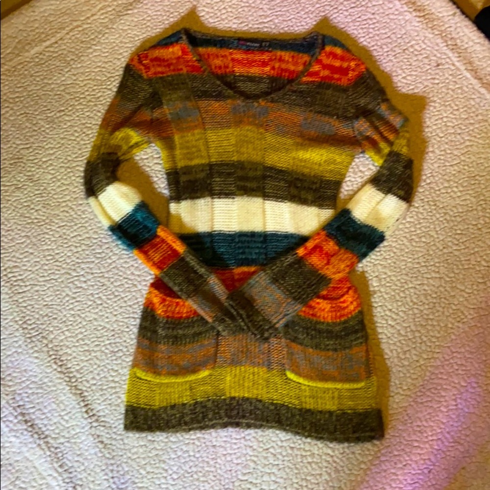 Long WOOL SWEATER
